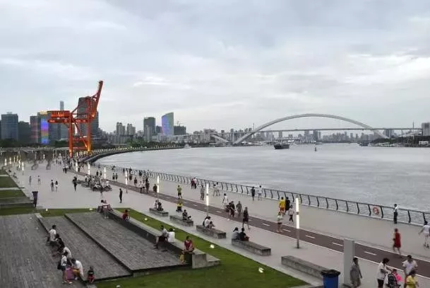 上海哪里有天橋適合拍照