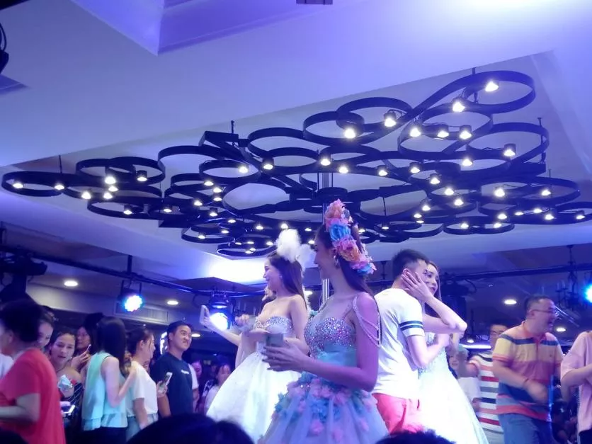 泰國哪里有人妖表演 泰國人妖表演多少錢 泰國哪里有人妖表演
泰國人妖表演多少錢