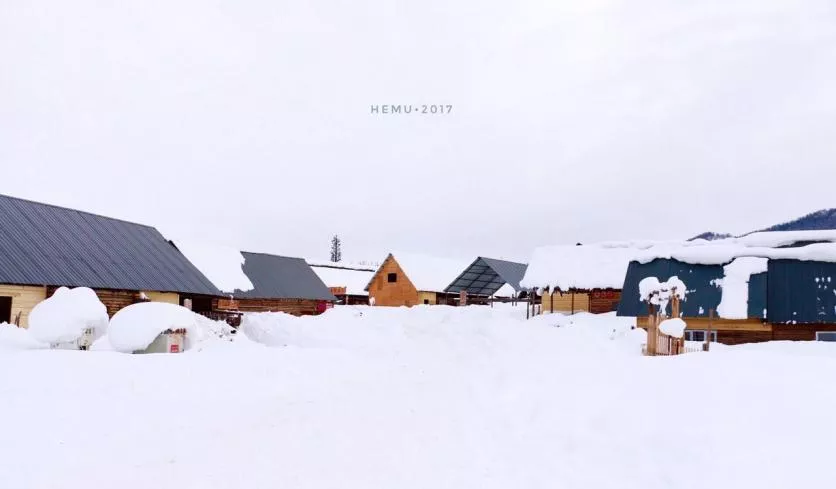 新疆有哪些旅游景點 新疆有什么好吃的 新疆有哪些旅游景點 新疆有什么好吃的
