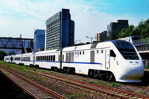 交通工具中火車、飛機、汽車到底誰更安全?