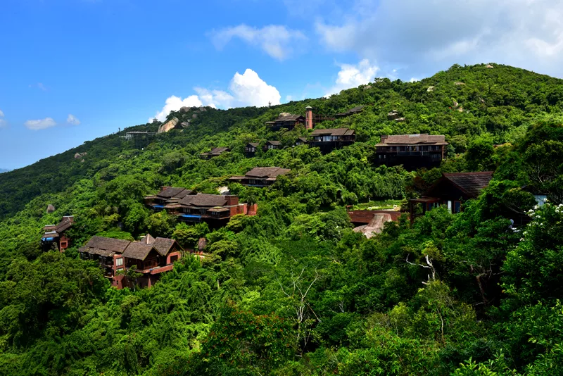 亞龍灣人間天堂鳥巢度假村晴天外景