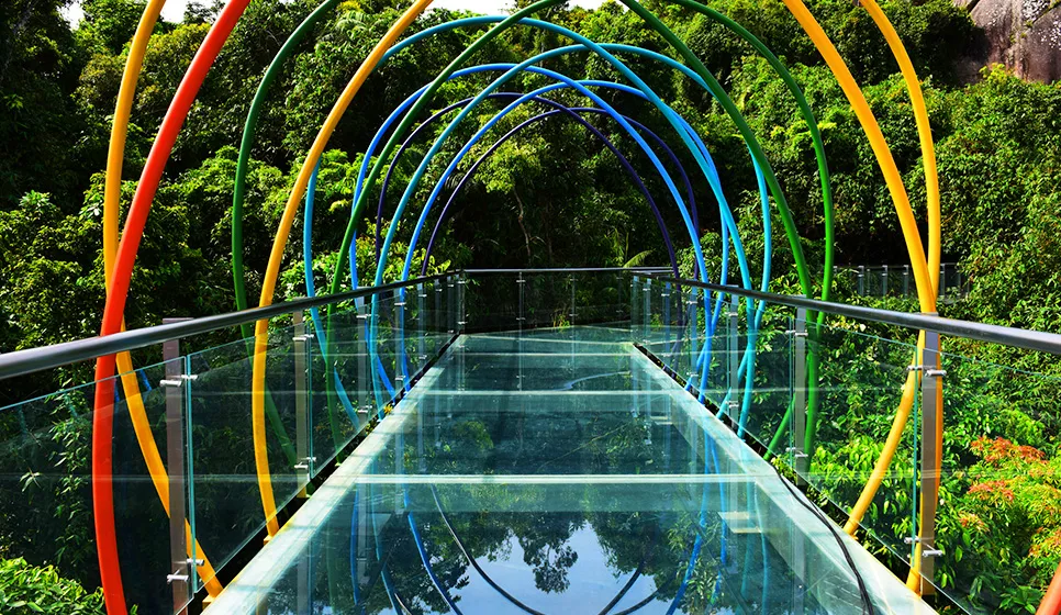 亞龍灣熱帶天堂森林旅游區全海景玻璃棧橋
