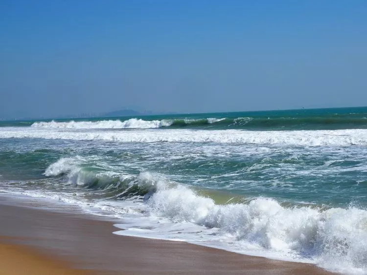 海棠灣海浪