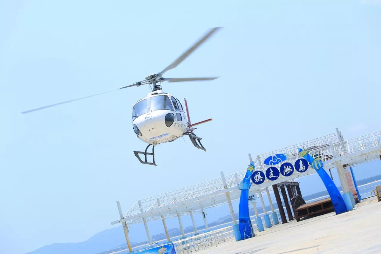 蜈支洲島直升飛機環島